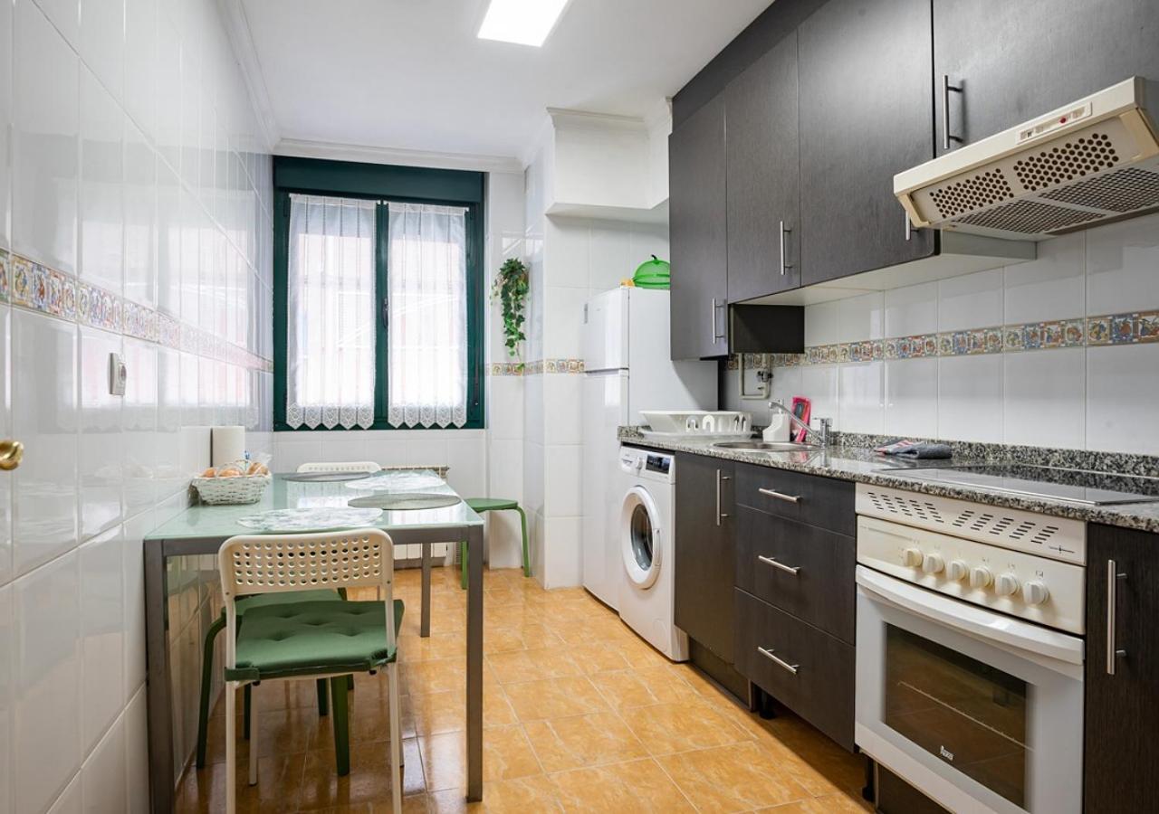 Apartamento Centrico Con Wifi Y Parking De Coche Tamano Medio Onís Buitenkant foto