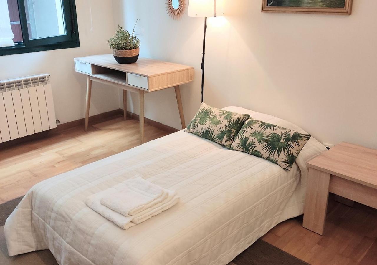 Apartamento Centrico Con Wifi Y Parking De Coche Tamano Medio Onís Buitenkant foto