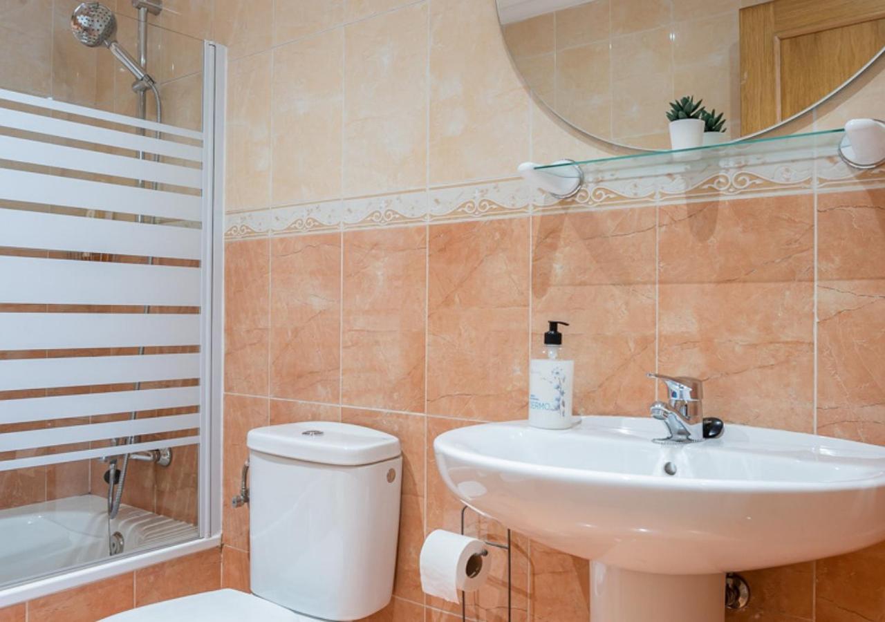Apartamento Centrico Con Wifi Y Parking De Coche Tamano Medio Onís Buitenkant foto