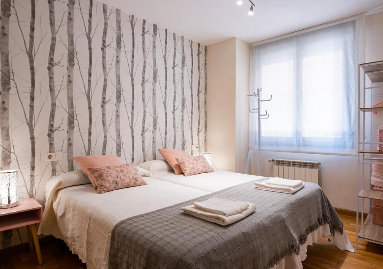 Apartamento Centrico Con Wifi Y Parking De Coche Tamano Medio Onís Buitenkant foto