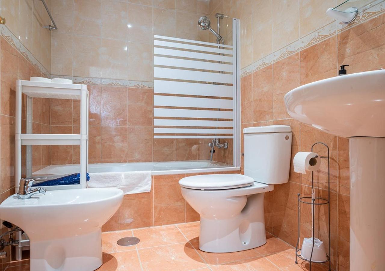 Apartamento Centrico Con Wifi Y Parking De Coche Tamano Medio Onís Buitenkant foto